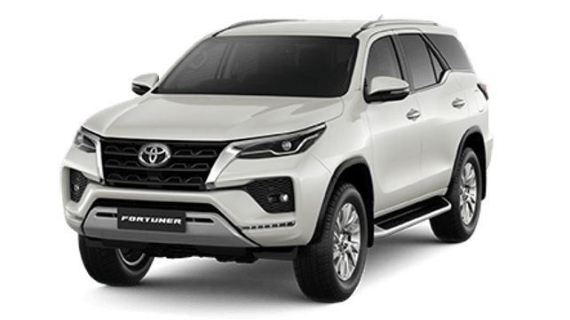 toyota fortuner trắng